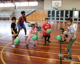 Mini-Hoopstars in action